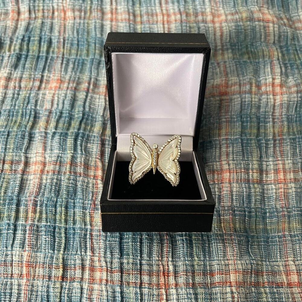 Ross-Simons Butterfly Ring 14k Gold over Sterling Mother of Pearl CZ 7.5 - Picture 3 of 4